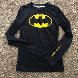 Under Armour Batman Fitted Shirt, Boys Size Large